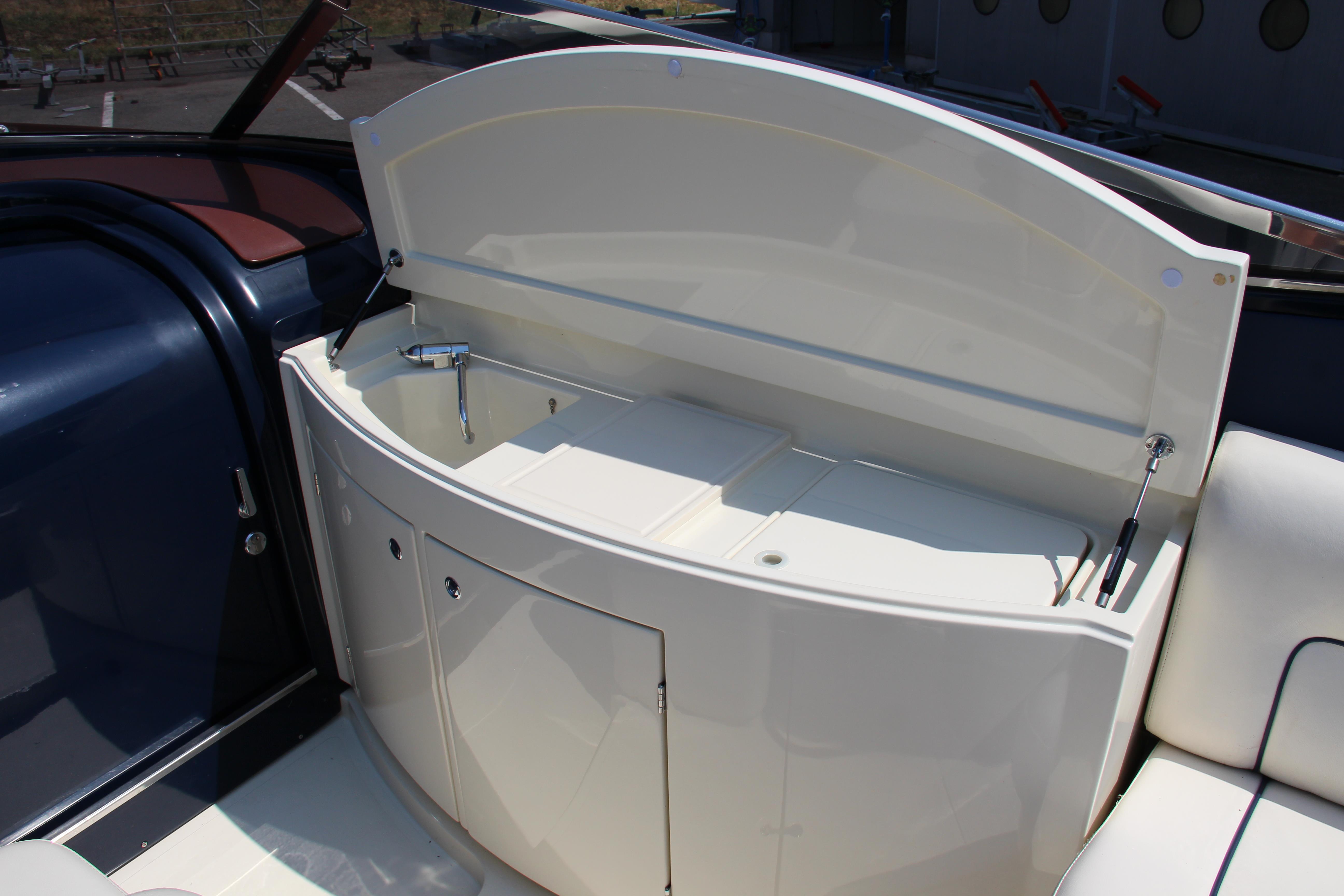 2002 RIVA 33' AQUARIVA 